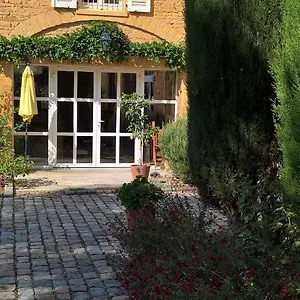 Le Clos Des Pierres Dorées Couette-café