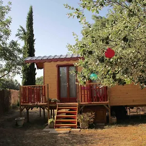 Roulotte Aux Peupliers Maison d'hôtes La Tour-dʼAigues